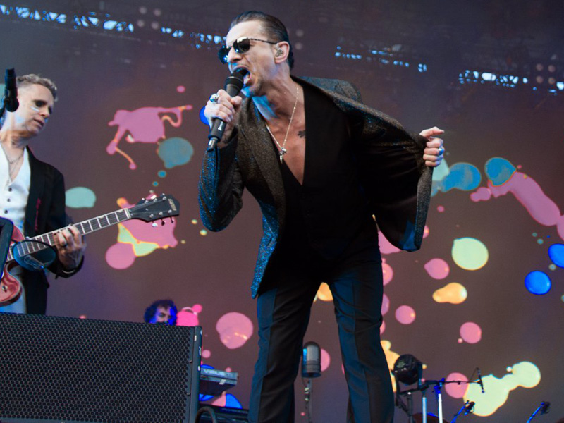 Depeche Mode: Memento Mori Tour at Videotron Centre